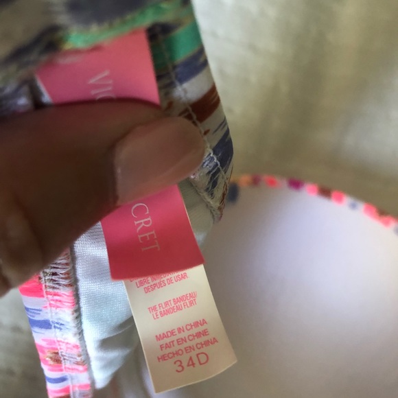 Tribal Print Swimsuit Top - Picture 3 of 4